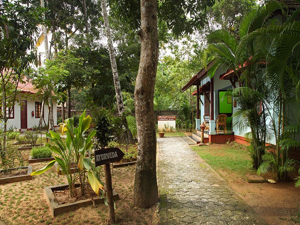 Abad Turtle Beach Mararikulam Exterior photo