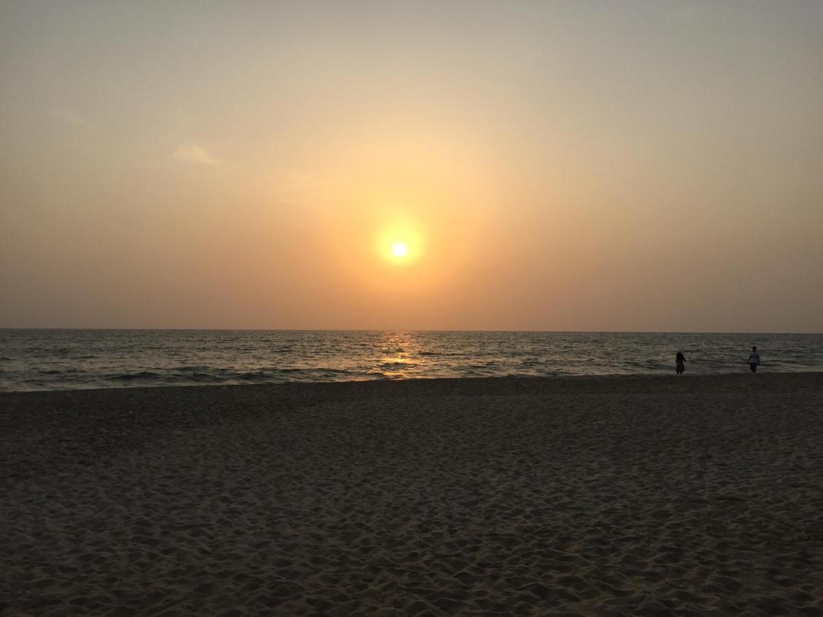 Abad Turtle Beach Mararikulam Exterior photo